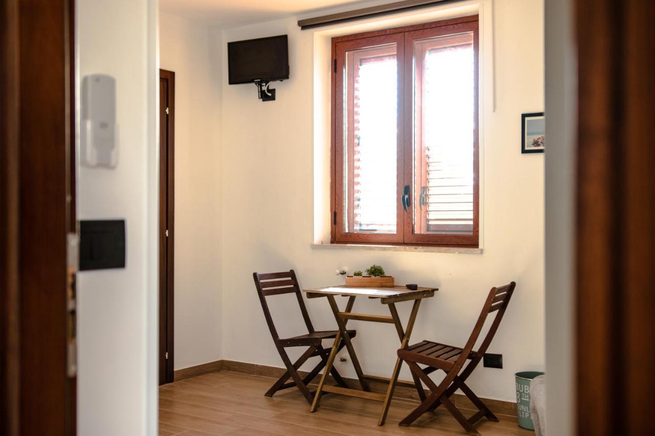 イーゾラ・デッレ・フェンミネ Casa Vespucci Bed & Breakfast エクステリア 写真